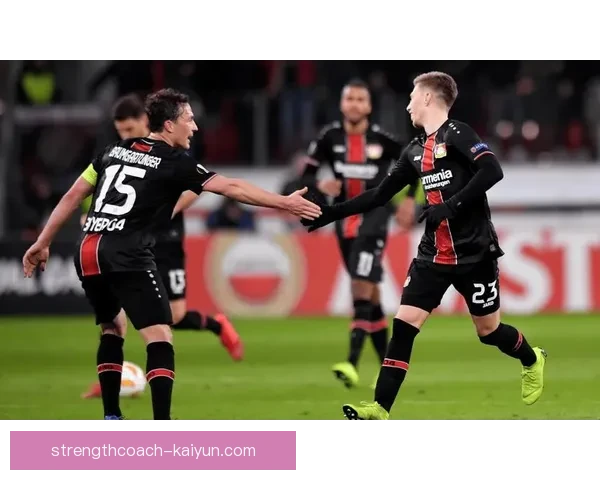 卡瓦尼禁区能力持续提升，赛季进攻威胁明显增强