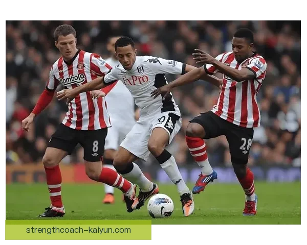 拉什福德在英超赛季中的表现持续稳健，状态备受关注。