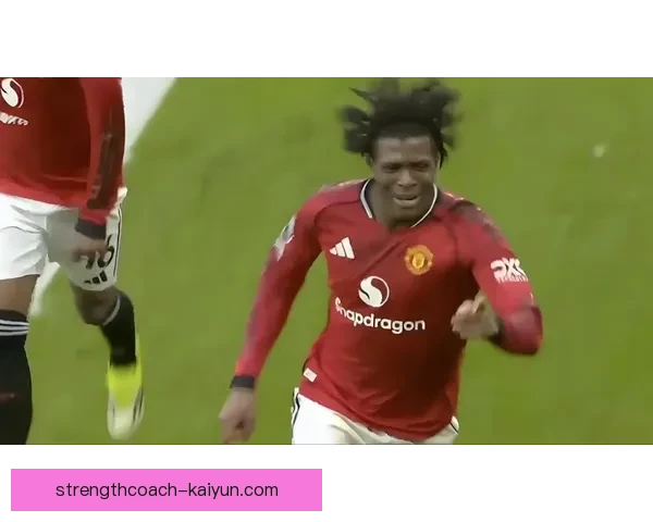 英超曼市德比即将来袭，曼联和曼城的状态备受关注