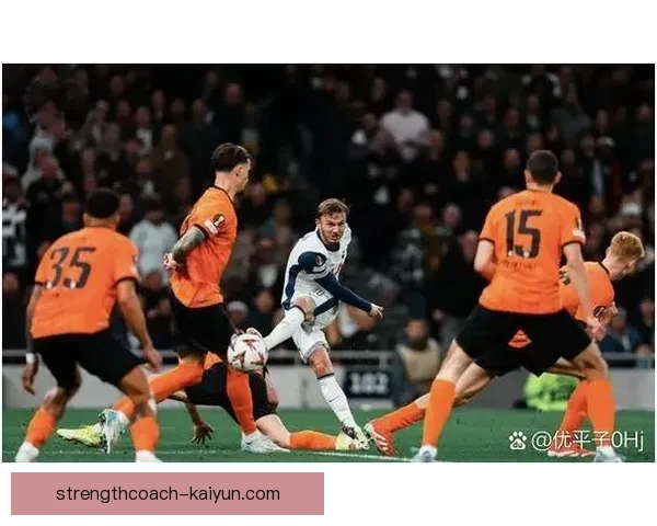 切尔西蓝军近期状态低迷，英超赛场遭遇多重危机机